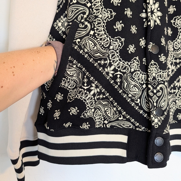 Black and White/Cream Varsity Bomber Dogg Supply Streetwear Urban Normcore - Picture 5 of 10